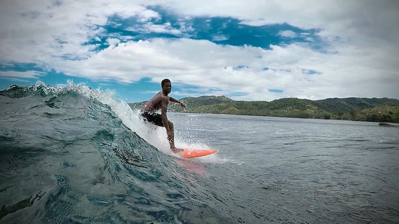 Local surfer "Api", Beachouse