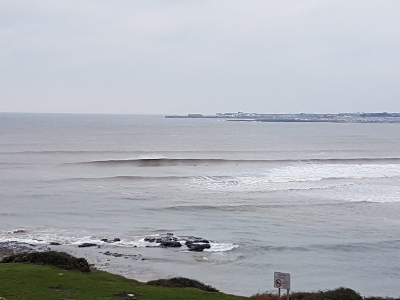 Clean winter swell, Ogmore-by-Sea
