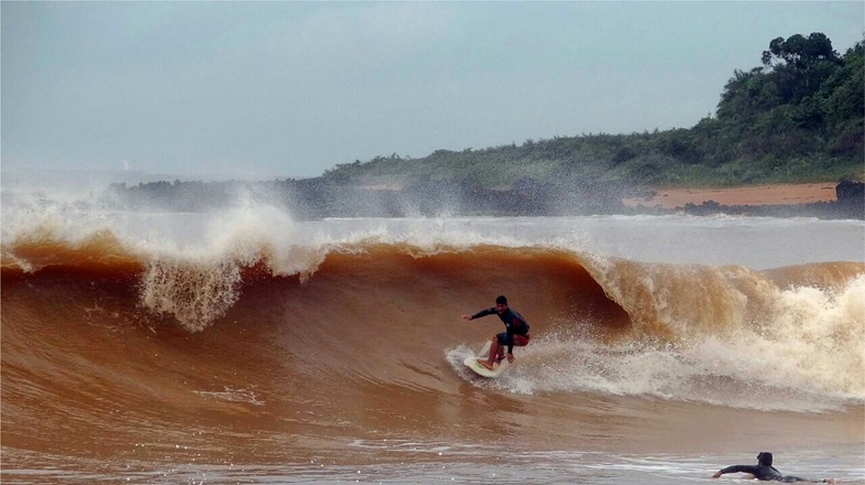 Carapebus surf break