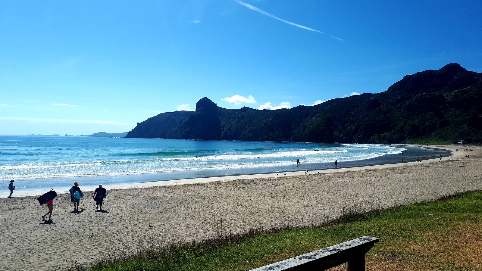 Beautiful summer day, Taupo Bay