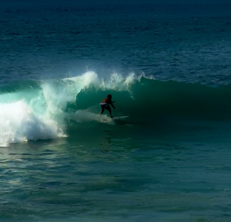 Monuments surf break