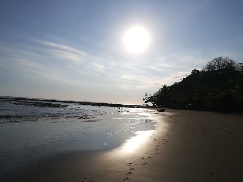 Esterillos Oeste surf break