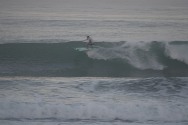 Mona Liza Point surf break