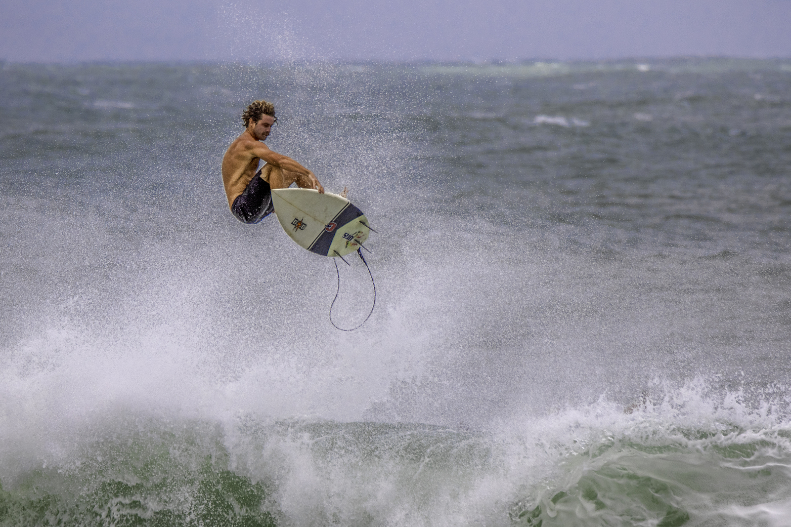 Air, Alexandra Headland