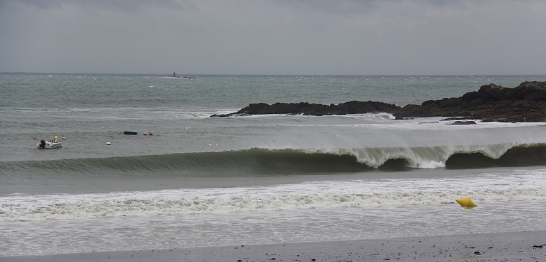 Beg An Tour surf break