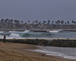 South swell summer fun, 40th Street photo