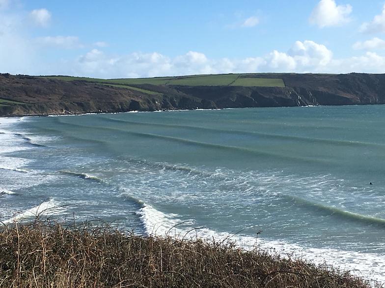 Pendower Beach surf break