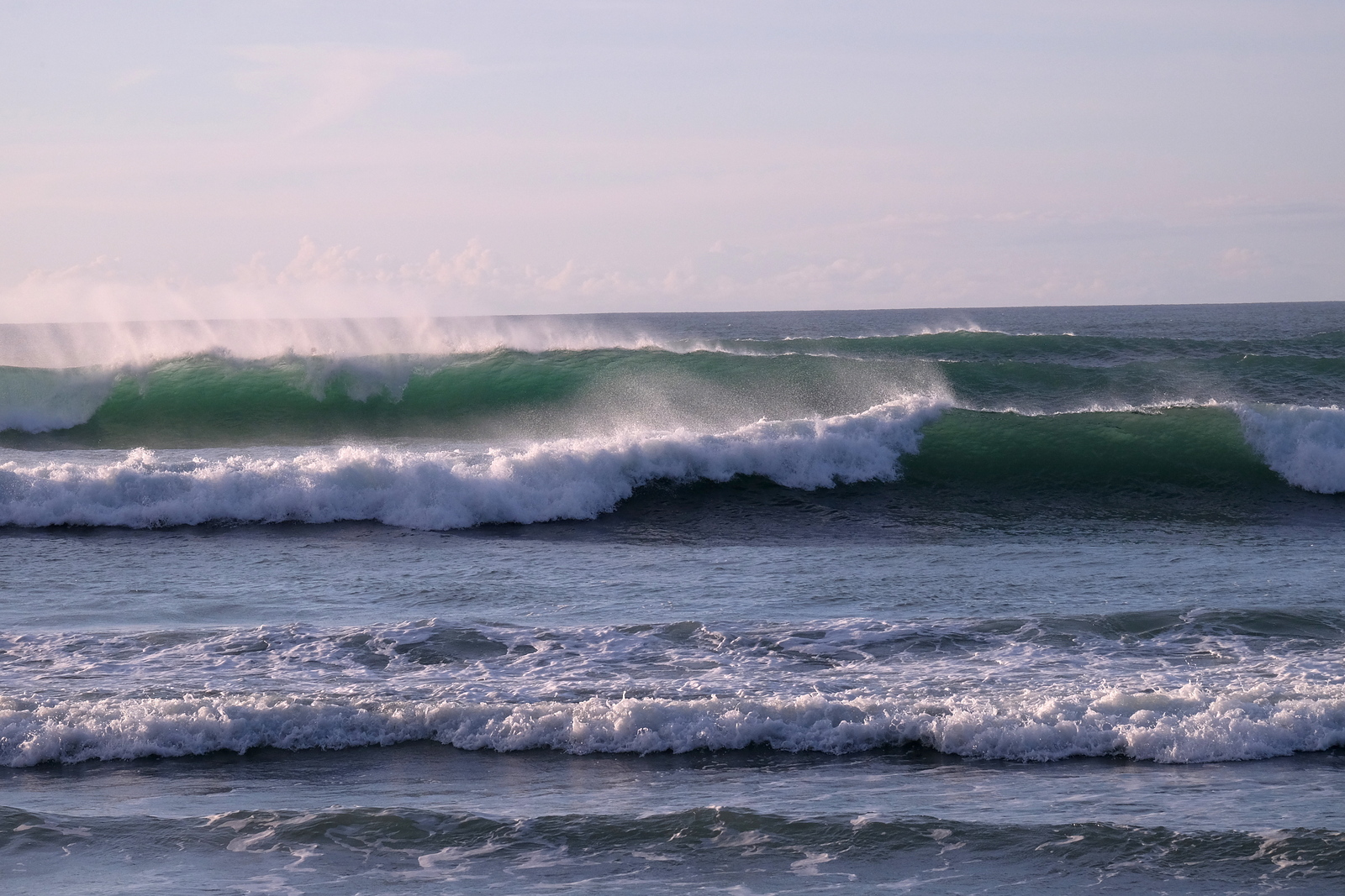 Solid overhead set at Fossil Point, Farewell Spit