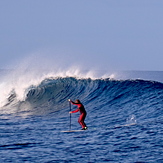 Early morning light winds, Ouano Lefts