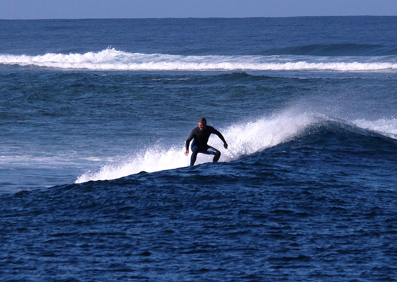 Last wave of the session., Ouano Lefts