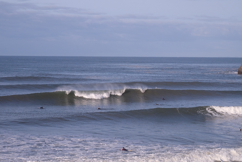 Lovely small autumn swell at Three Peaks, Llangennith