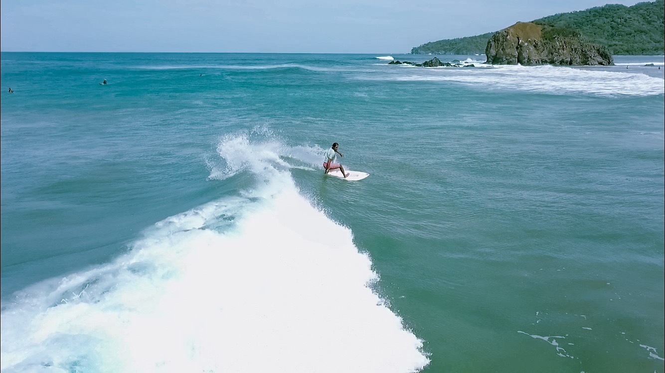 Roundhouse, Playa Grande