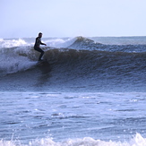 Uncrowded low tide surf at Fall Bay