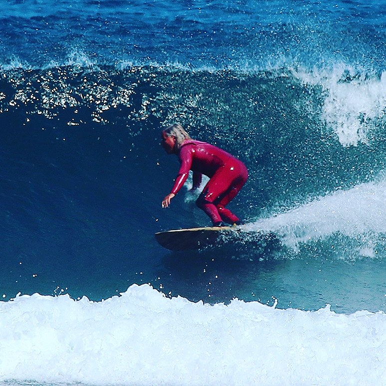 Surfeando, Playa de Salinas