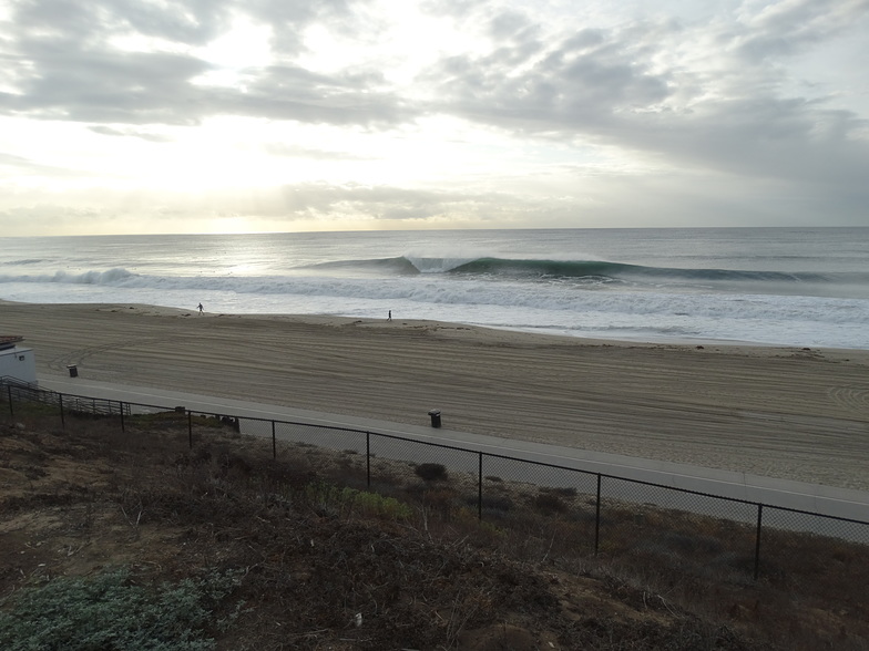 Zuma Beach Surf report & live surf cams - Surfline