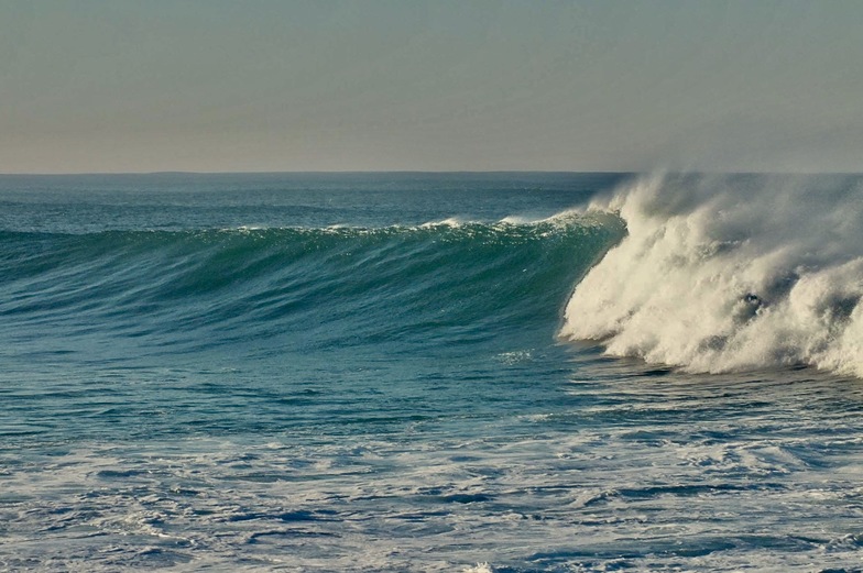 long right hander at the jetty, Praia da Vagueira