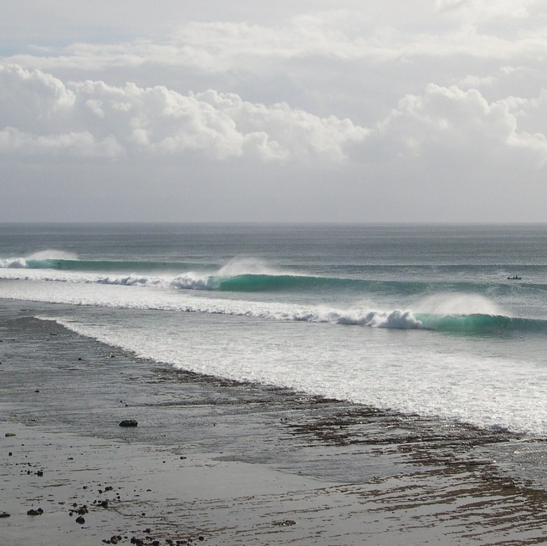 Desert Point (Bangko-Bangko) surf break