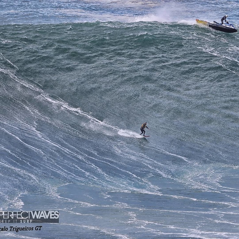 nazare previsions de surf et surf report beira portugal