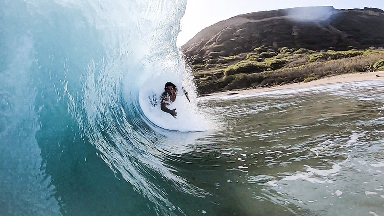 Barreled Shaka, Sandy Beach