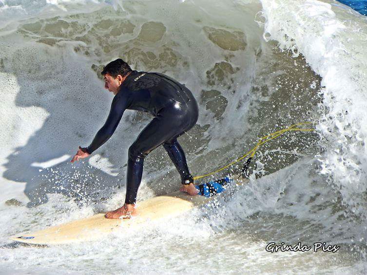 Perth Scarborough beach break