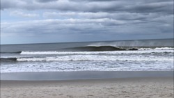 Empty waves, Beauregard photo