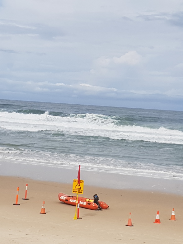 Bumpy storm swell today, Southport Main Beach