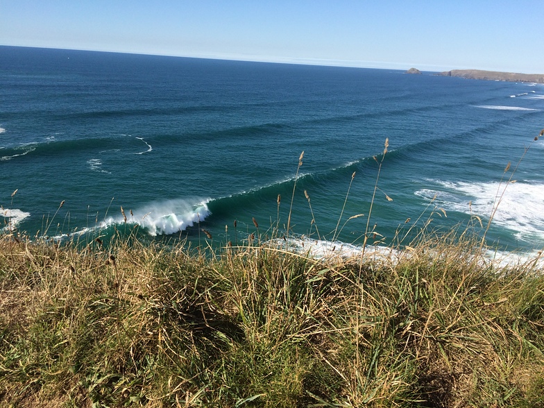 Perranporth working round corner