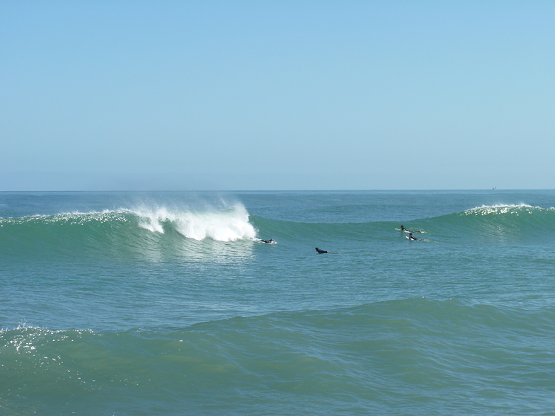 Light offshore, Cobden Breakwater