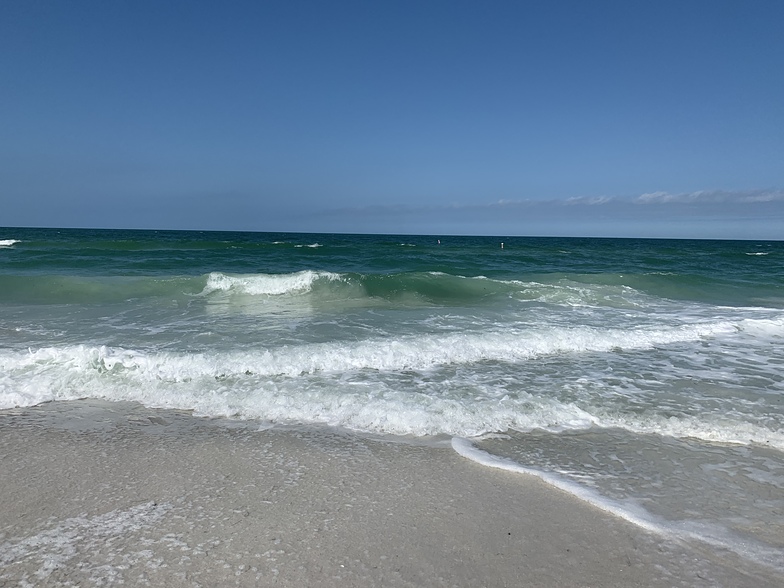 Beautiful day! Hurricane in gulf making waves., Bradenton Beach