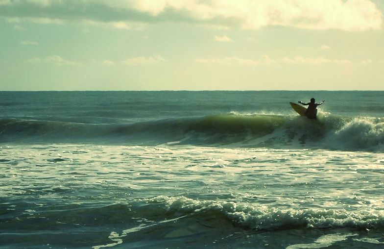 Cotavelo surf break