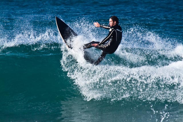 Surfing in Winkipop
