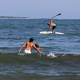 Paddleboarder falling off board at Second Beach, Sachuest Beach (2nd Beach)