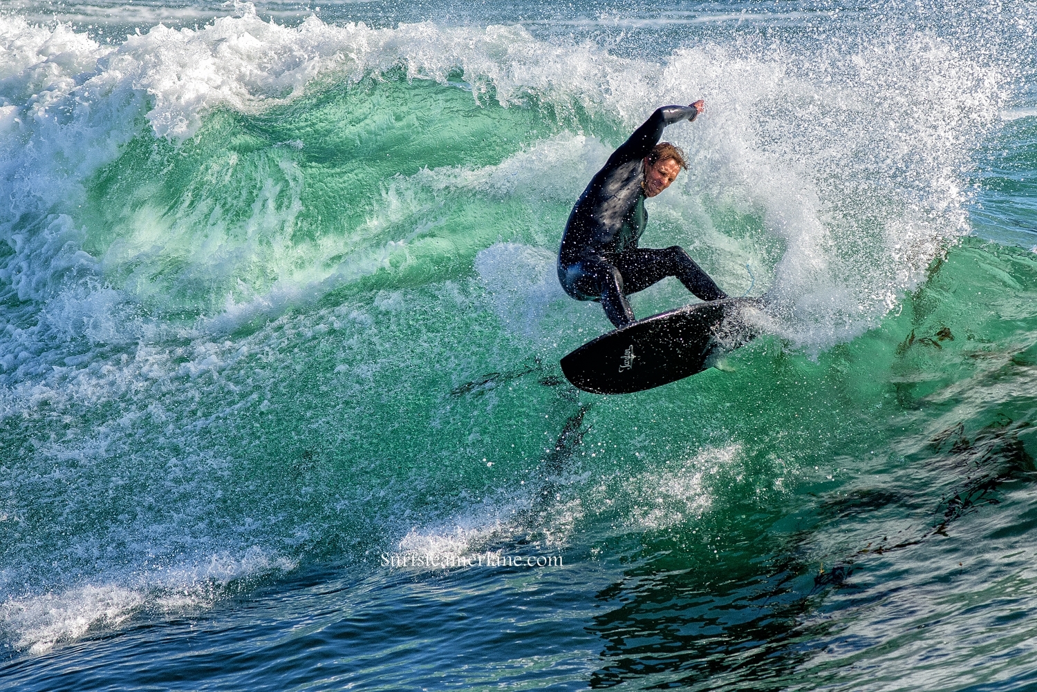 Hard turn at the point, Steamer Lane-The Point