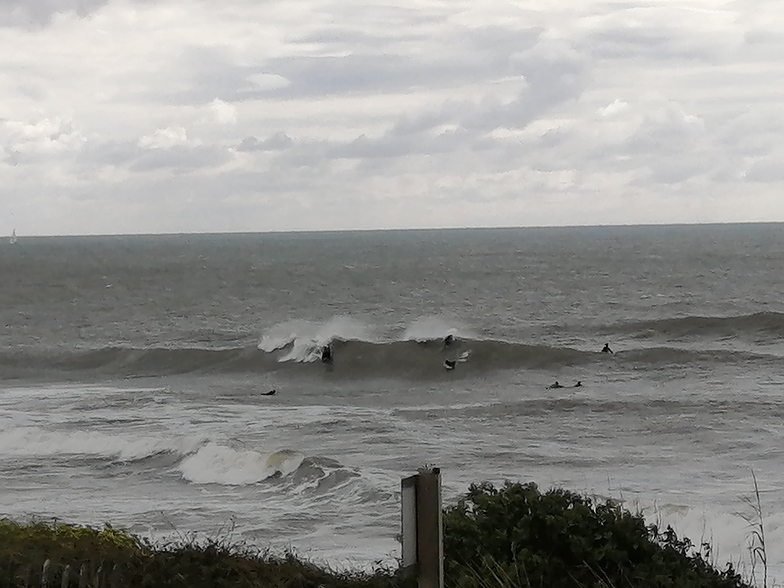 Small swell at high tide, La Sauzaie