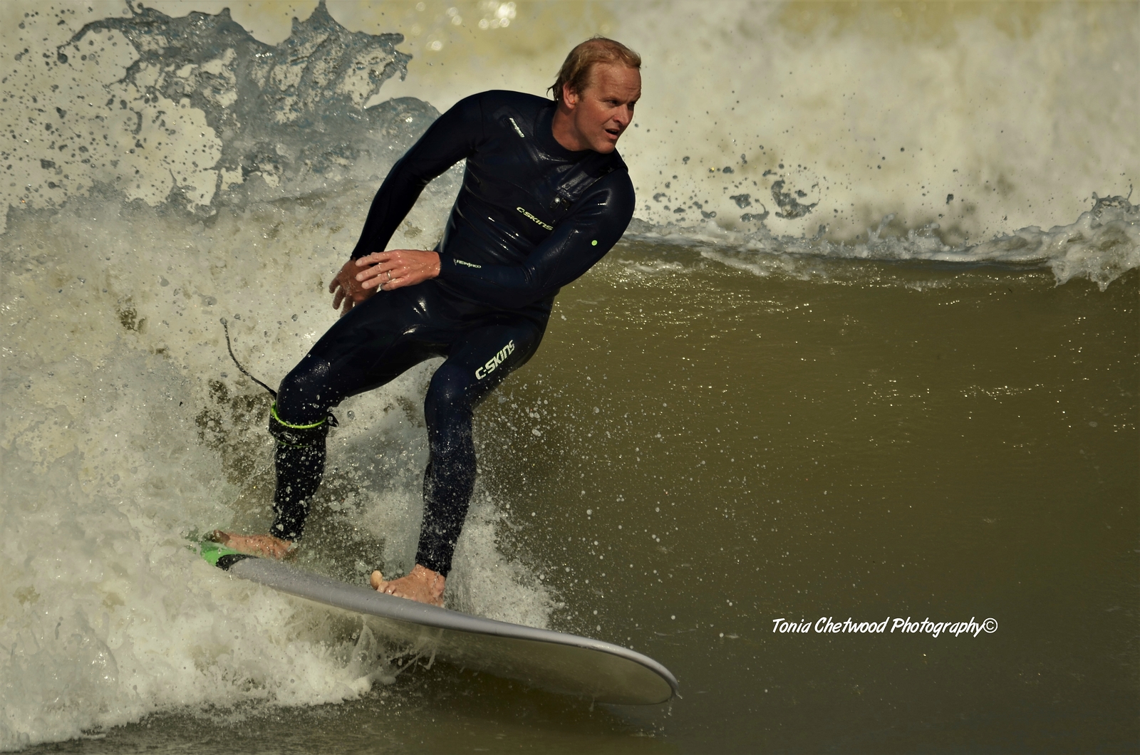 Making the most of the small waves, Joss Bay