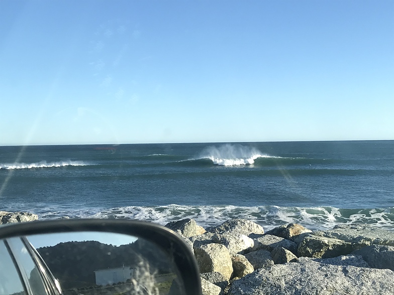 Cobden, Cobden Breakwater