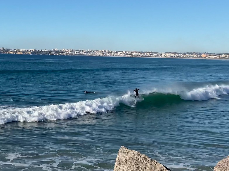 Surfing in the morning, Meia Praia