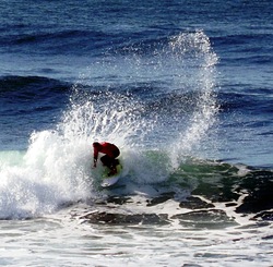 Jaime Noia surfeando en el Luis Aldaco Clasico 2014, 3Ms photo
