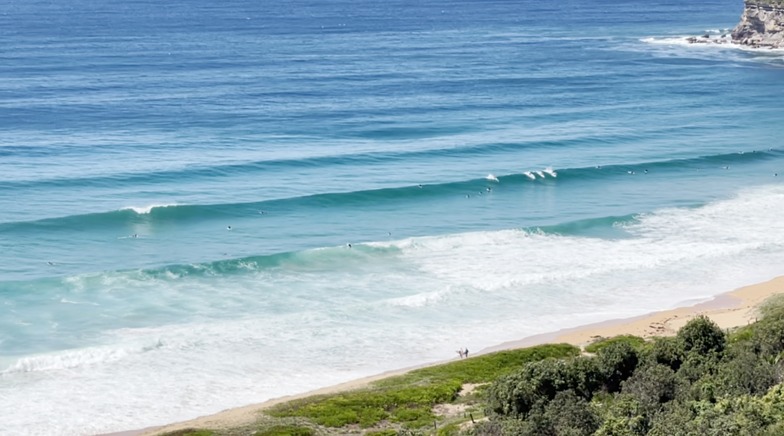 Bungan Beach surf break