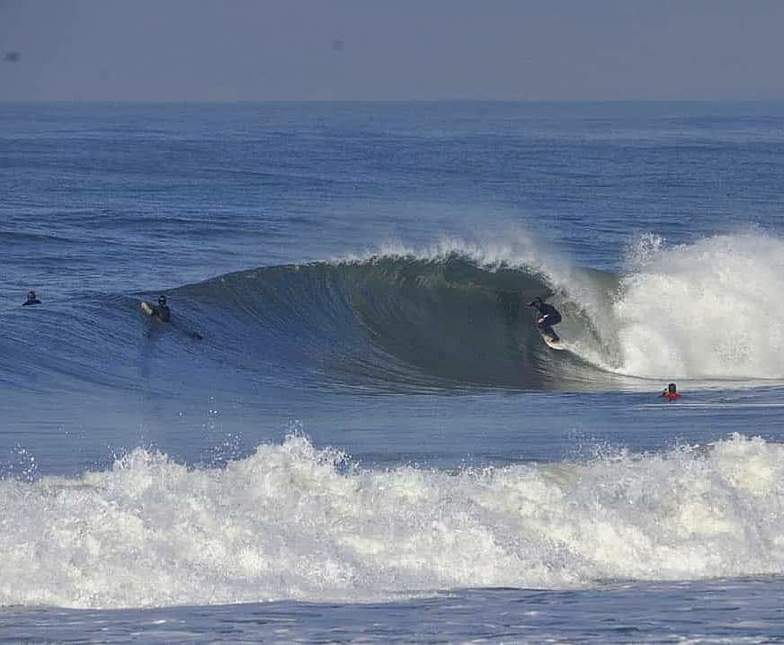 EVERY WAVE HAS A STORY TO TELL, Espinho