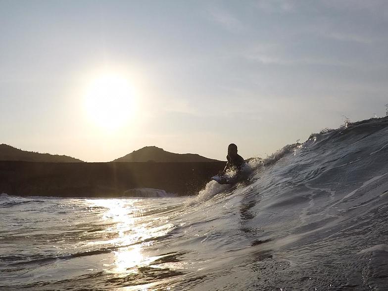 Andicuri surf break