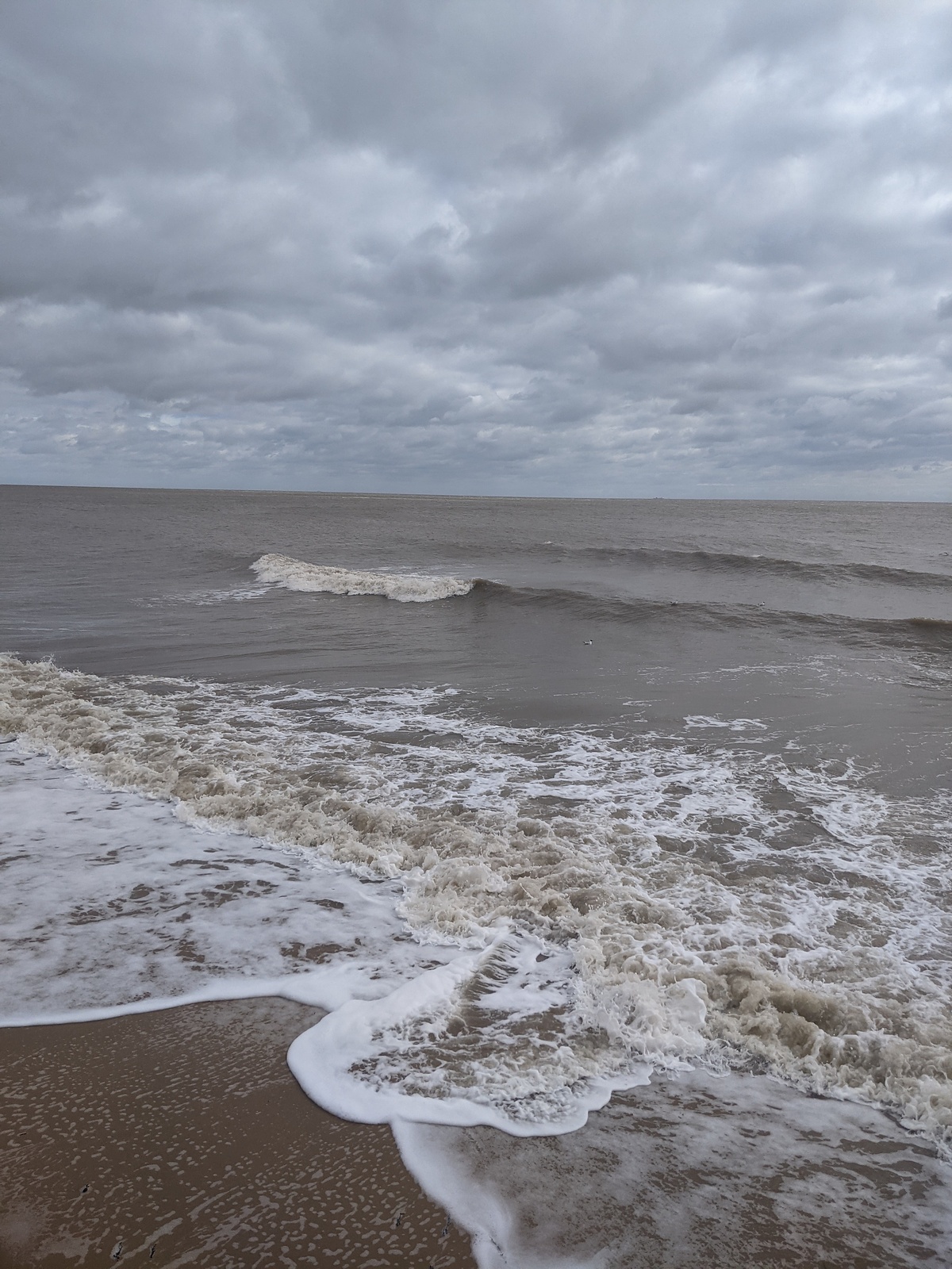 A set arrives via a strong WSW, Walton-On-The-Naze