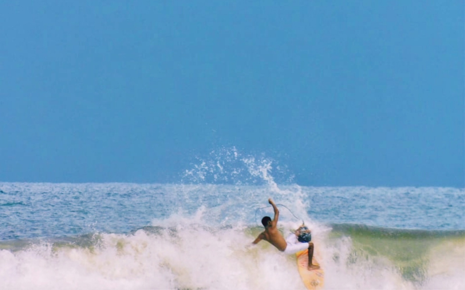 Detona, Playa Novillero