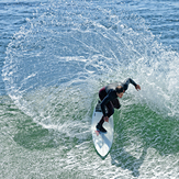 Nice top turn, Steamer Lane-The Point