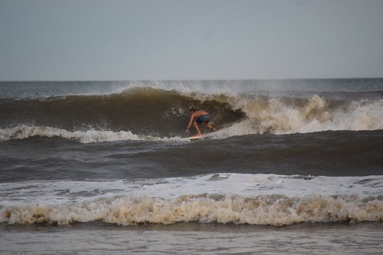 Surf In claudios breaks, Capao da Canoa