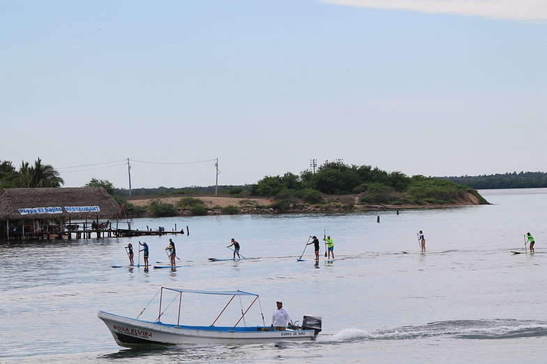 Barra de Nacida paddle board, Barre de Navidad