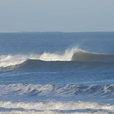 Big lefts, shoulder to head high sets, Foxton Beach