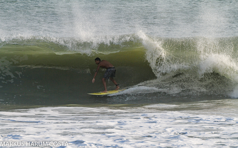 Brava do Camburi Leste surf break