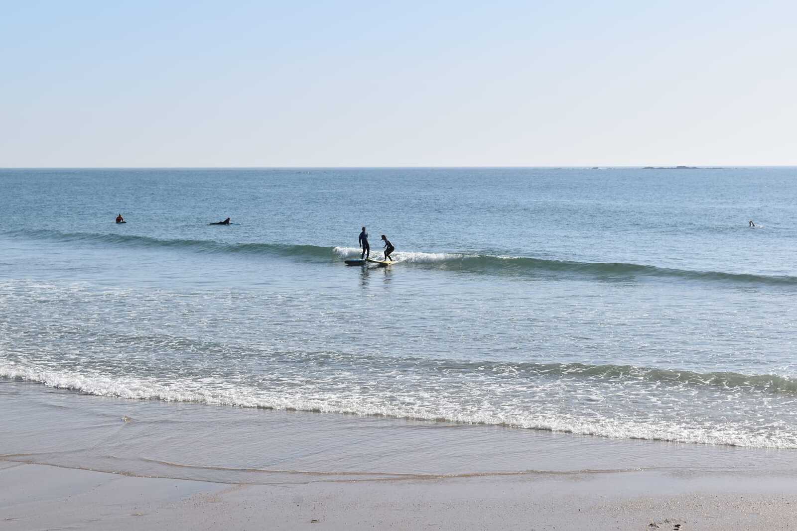 Sharing fun waves, Ofir