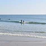 Sharing fun waves, Ofir
